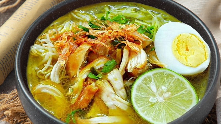 Soto Ayam Bu Sri: Evening Delight in the Heart of Cilacap